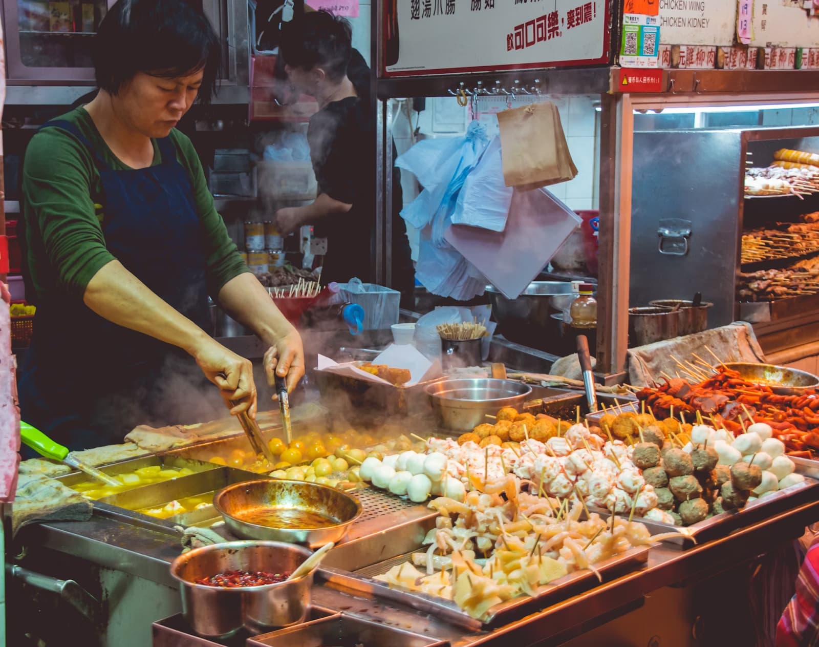 From Stalls to Streets: Discovering Asia’s Iconic Street Foods 